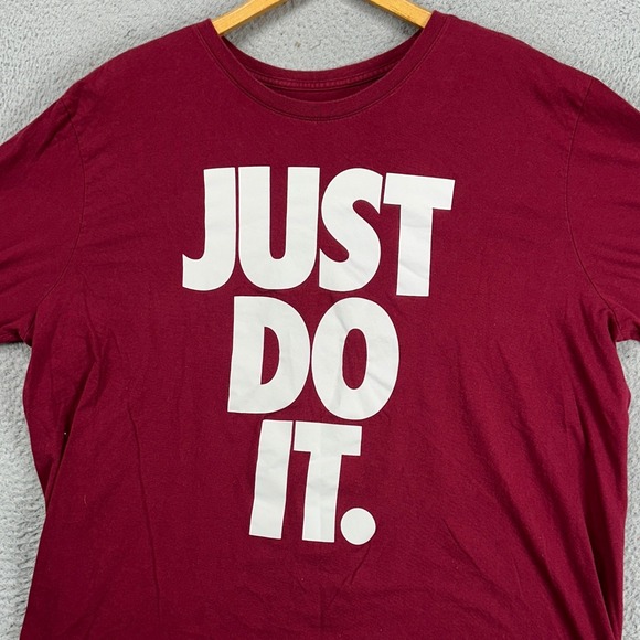 The Nike Tee Just Do It Adult Mens T-Shirt 2XL Maroon Athletic Cut Long Sleeve